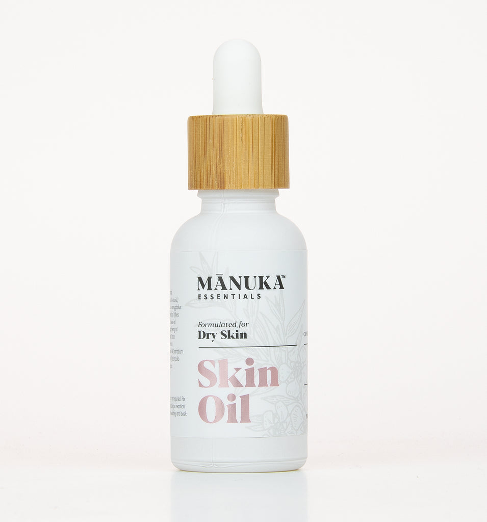 Manuka Essentials | Nourishing, fortifying skin oil for dry skin.