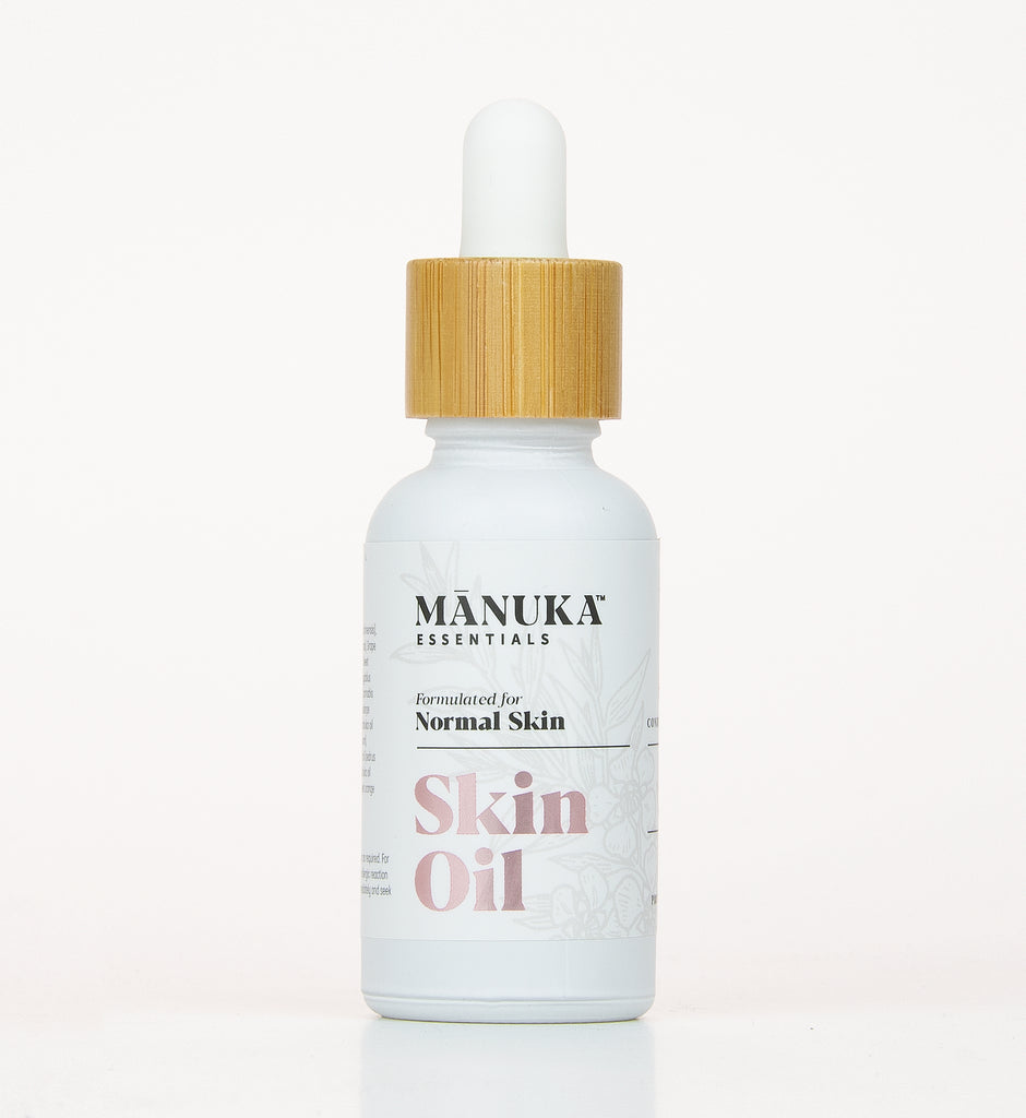 Manuka Essentials | Nutrient-packed, regenerating skin oil for normal skin.